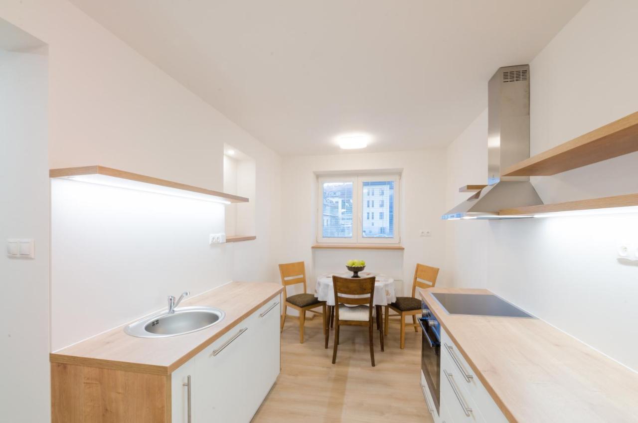 Apartman Razusa Centrum 반스카비스트리카 외부 사진
