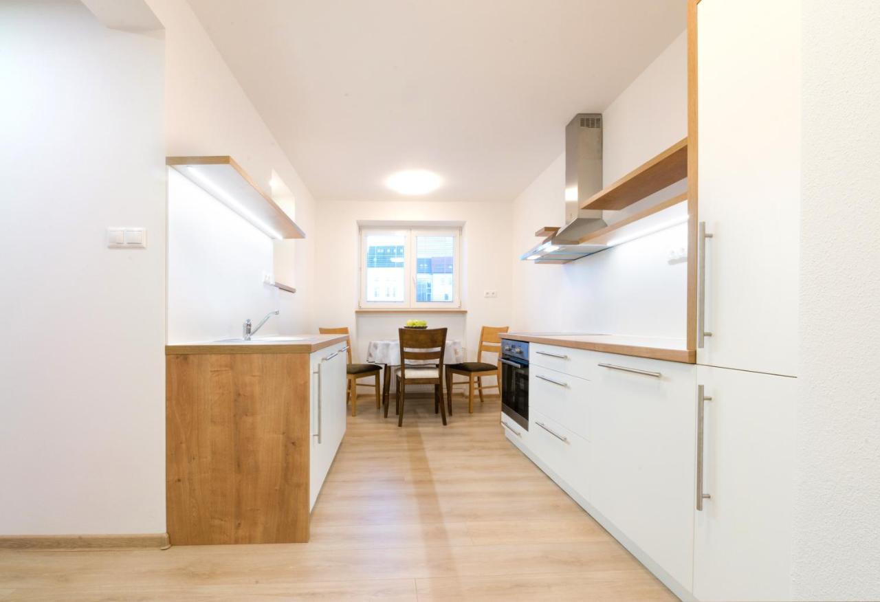 Apartman Razusa Centrum 반스카비스트리카 외부 사진